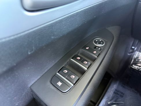 Used 2022 Kia Forte LXS w/ LXS Technology Package FWD image 22