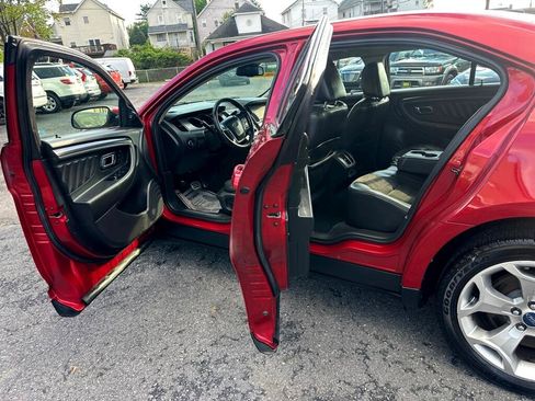 Used 2010 Ford Taurus SHO image 34
