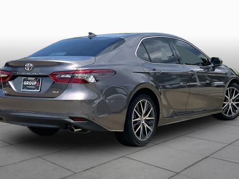 Used 2024 Toyota Camry XLE FWD image 13