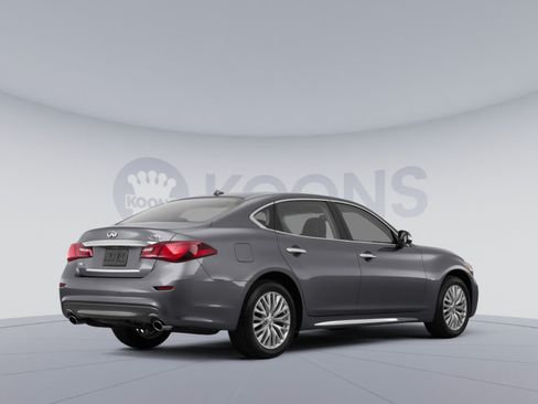 Used 2016 INFINITI Q70 L 3.7 AWD/4WD image 4