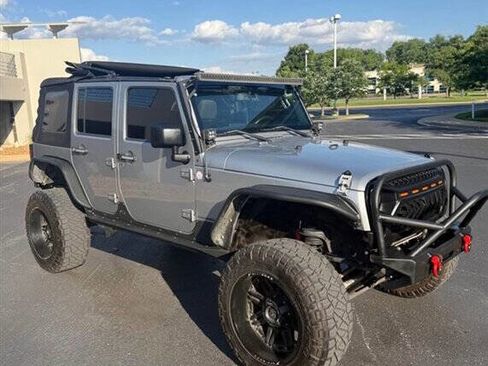 Used 2015 Jeep Wrangler Unlimited Sport AWD/4WD image 4