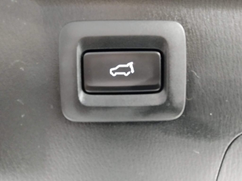 Used 2017 MAZDA CX-9 Signature AWD/4WD image 19