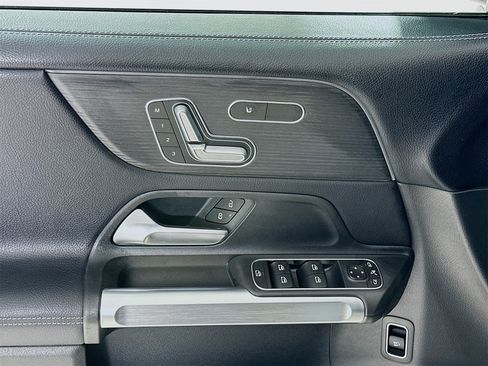 New 2026 Mercedes-Benz GLB 250 GLB 250 image 18