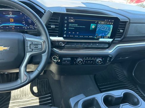 Used 2025 Chevrolet Silverado 1500 LT RWD image 17