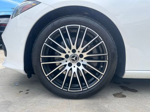 Used 2023 Mercedes-Benz C 300 Sedan image 11