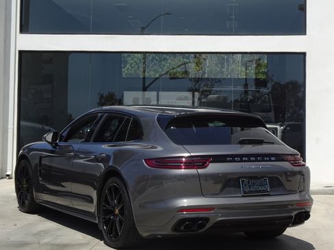 Used 2018 Porsche Panamera Turbo Sport Turismo AWD/4WD image 4