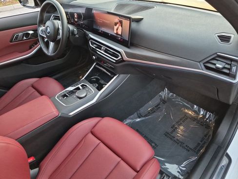 Used 2023 BMW 330i Sedan w/ M Sport Package RWD image 23