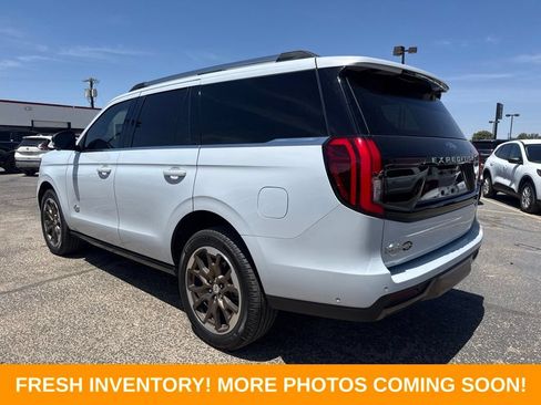 Used 2025 Ford Expedition King Ranch AWD/4WD image 4