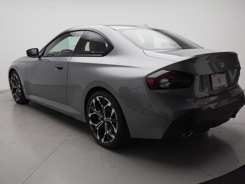 Used 2025 BMW 230i Coupe RWD image 4