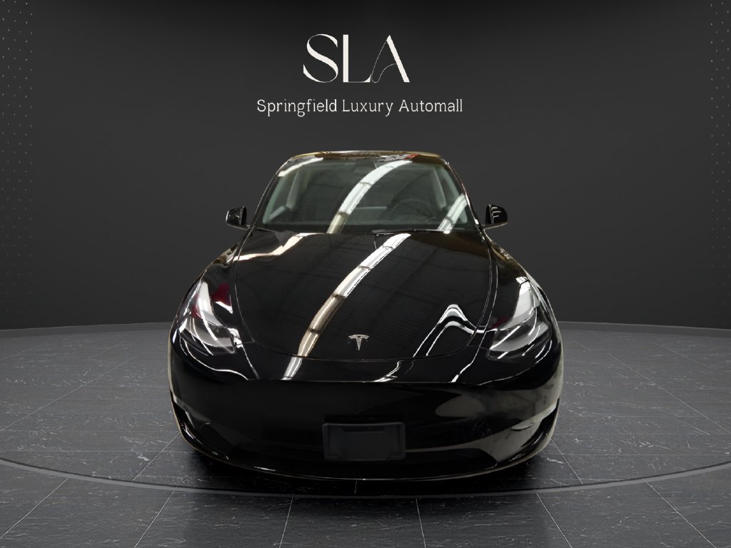 Used 2024 Tesla Model Y Long Range AWD/4WD image 3