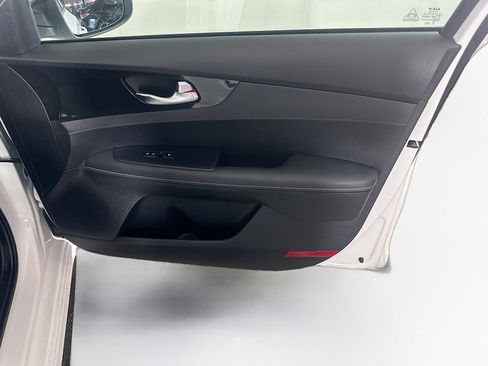 Used 2023 Kia Forte GT-Line FWD image 32