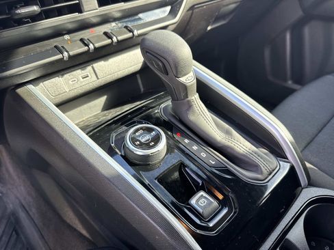 Used 2023 Chevrolet Colorado Trail Boss w/ Advanced Trailering Package image 26