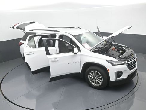 Used 2023 Chevrolet Traverse LT image 73