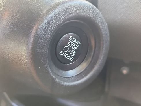 Used 2023 RAM ProMaster 2500 image 24