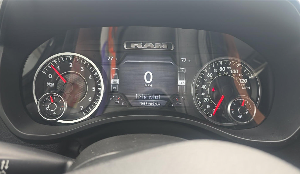 Used 2022 RAM 1500 Laramie AWD/4WD image 12
