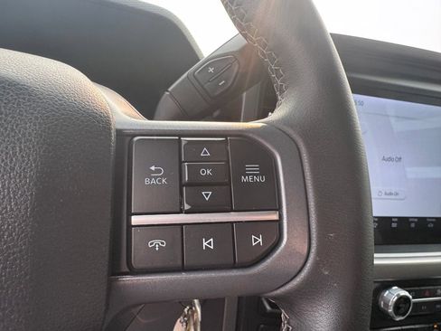 Used 2025 Ford F150 XLT AWD/4WD image 13