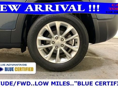 Used 2020 Jeep Cherokee Latitude w/ Cold Weather Group image 20