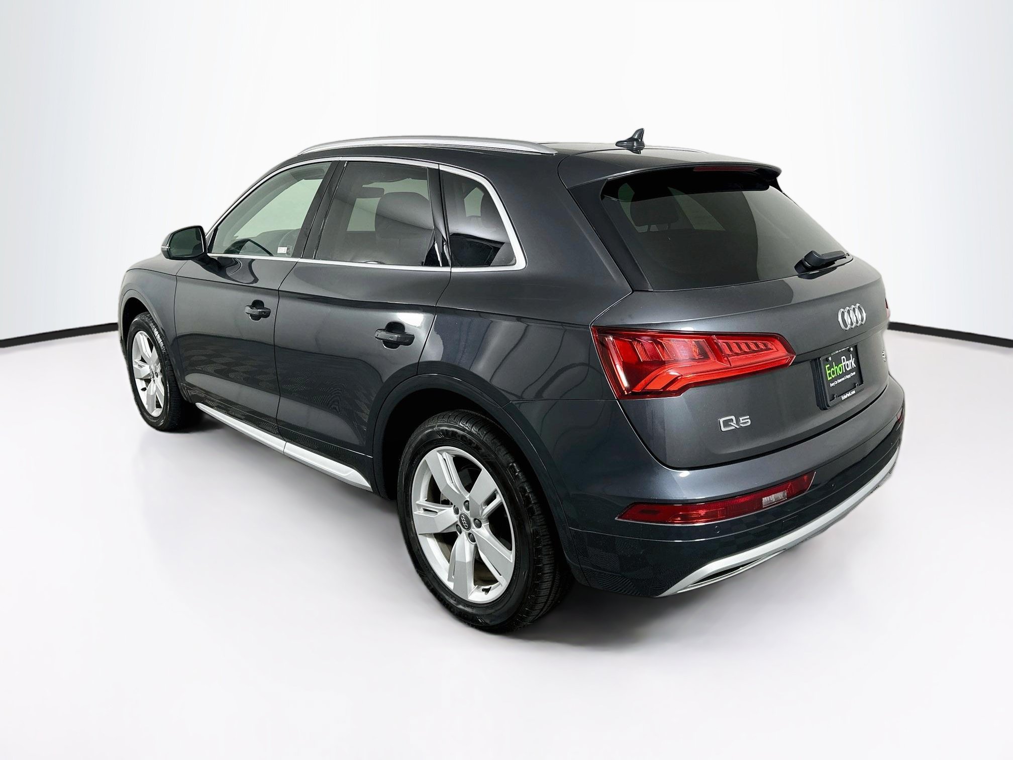 Used 2018 Audi Q5 2.0T Premium Plus w/ Premium Plus Package AWD/4WD image 5