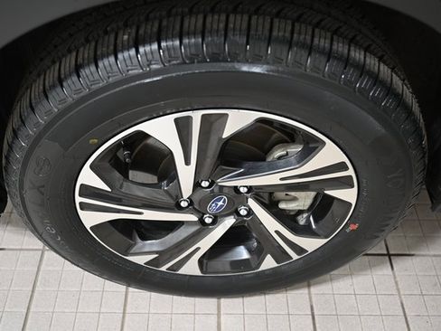Certified 2024 Subaru Crosstrek 2.0i Premium image 17