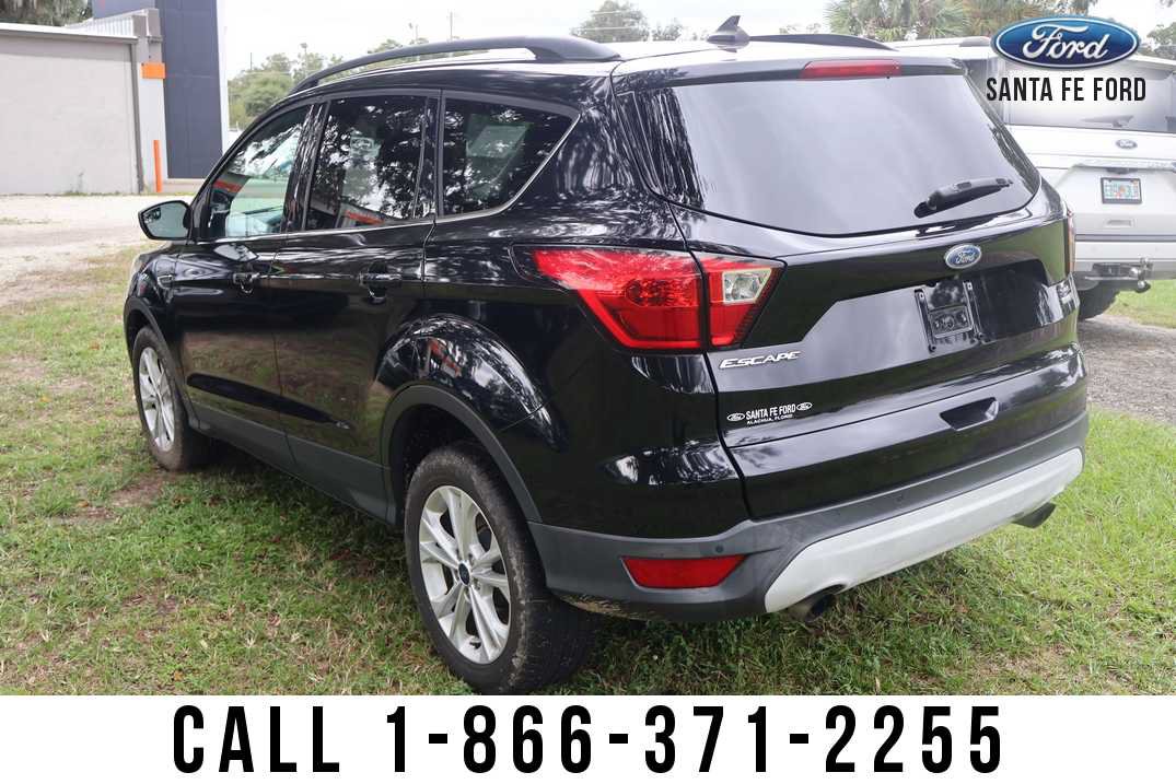 Used 2019 Ford Escape SEL AWD/4WD image 4