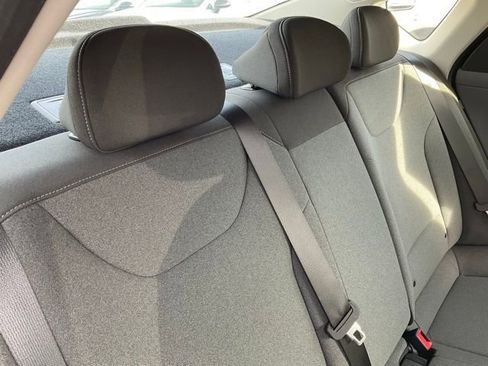 New 2025 Kia K4 LXS image 43