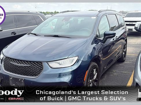 Used 2023 Chrysler Pacifica Touring-L w/ S Appearance Package AWD/4WD image 1