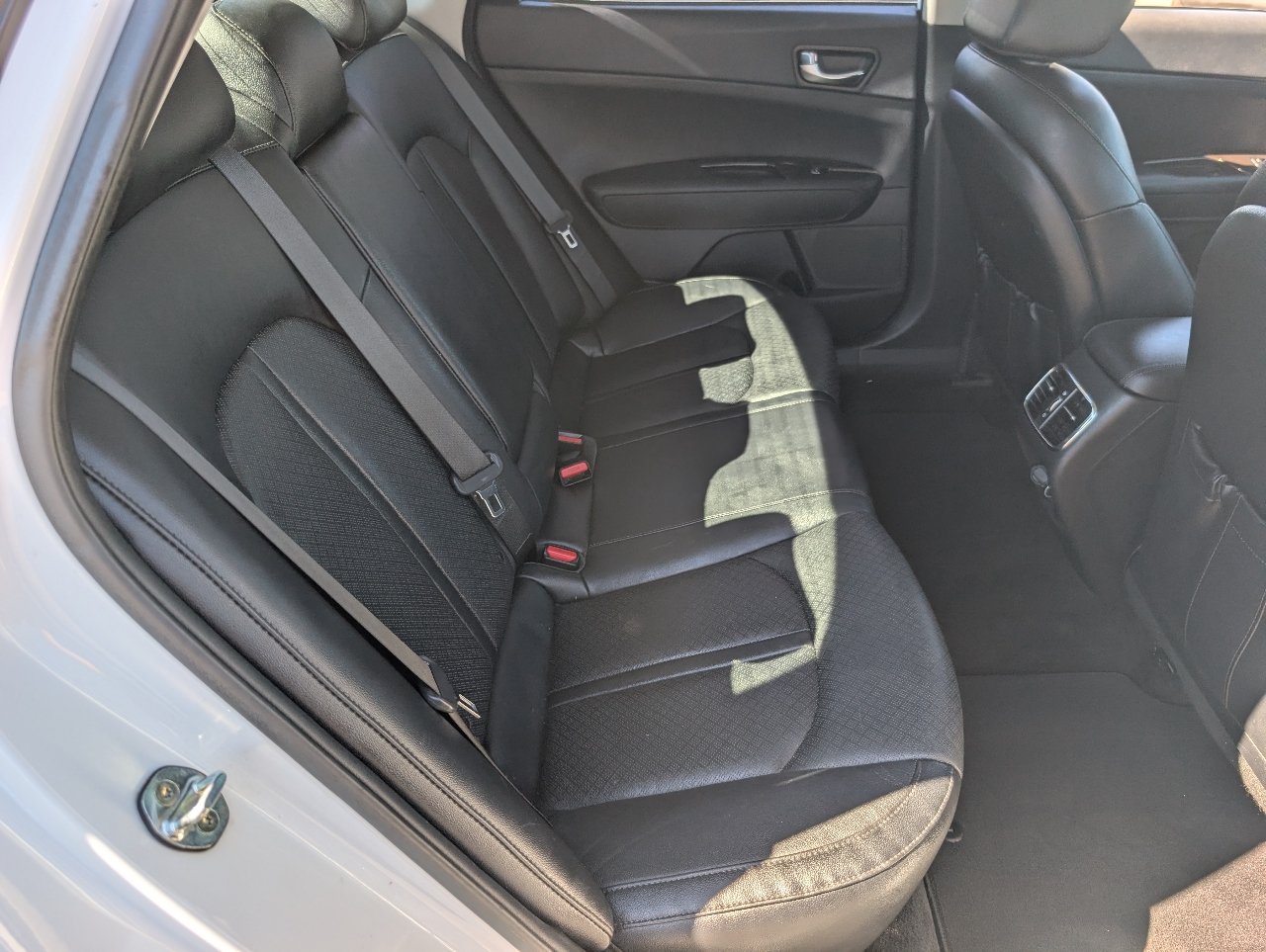 Used 2020 Kia Optima Premium FWD image 5