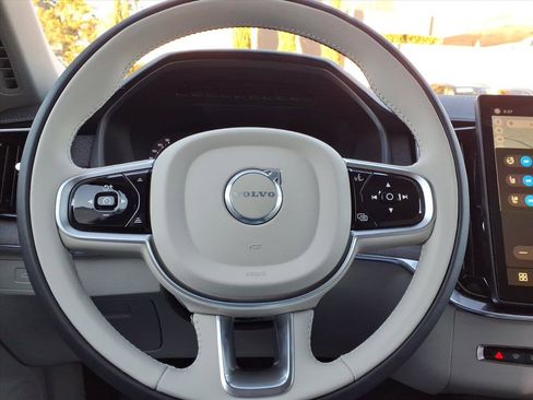 New 2026 Volvo XC90 T8 Ultra w/ Protection Package Premier image 24