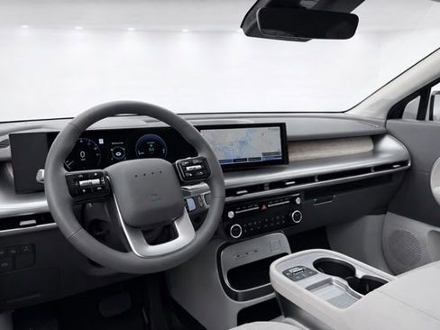 Used 2026 Hyundai Ioniq 9 SEL image 16