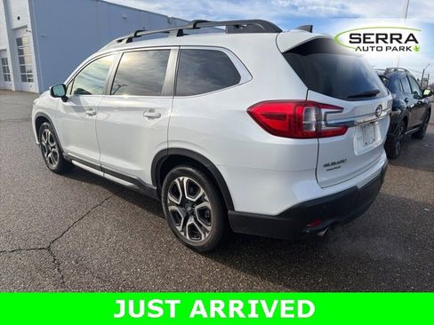 Used 2023 Subaru Ascent Limited w/ Technology Package image 4