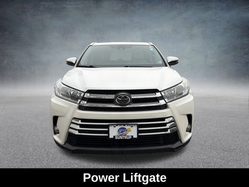 Used 2018 Toyota Highlander Limited image 14