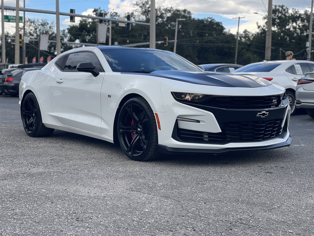 Used 2019 Chevrolet Camaro SS RWD image 10