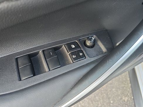Used 2022 Toyota Corolla SE image 14