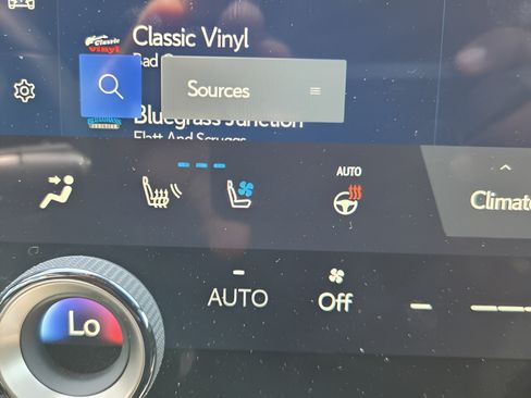 Certified 2025 Lexus RX 450h AWD w/ Convenience Package image 21