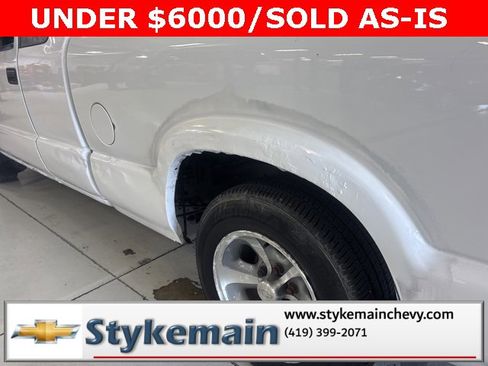Used 2000 Chevrolet S10 Pickup LS w/ Preferred Equipment Group image 27