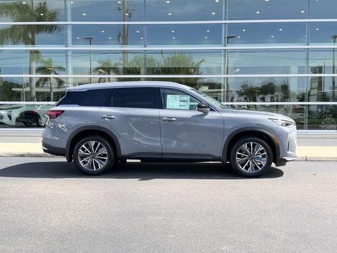 New 2027 INFINITI QX60 Luxe FWD image 3
