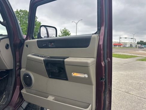Used 2006 HUMMER H2 image 12
