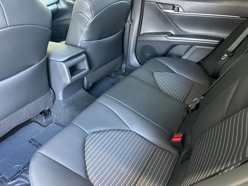 Used 2023 Toyota Camry SE w/ Convenience Package FWD image 11