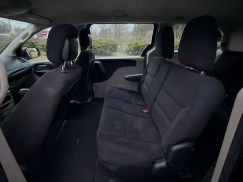 Used 2015 Dodge Grand Caravan American Value Package image 15