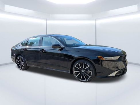 New 2026 Honda Accord Touring image 2