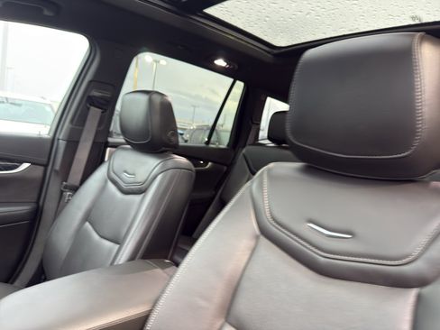 Used 2024 Cadillac XT6 Premium Luxury w/ Technology Package AWD/4WD image 28