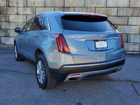 Certified 2023 Cadillac XT5 Premium Luxury image 3