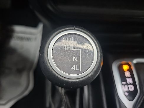 Used 2021 Jeep Gladiator Overland w/ Popular Equipment Package image 69