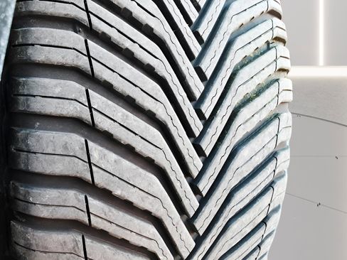 Used 2018 Ford Escape SE w/ SE Sport Appearance Package image 37