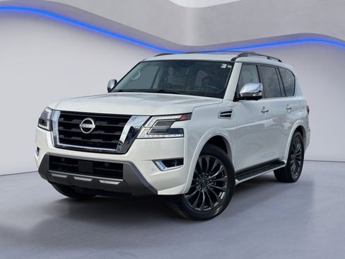 Used 2024 Nissan Armada Platinum w/ Captain's Chairs Package image 2