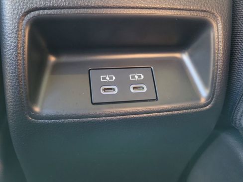 Used 2025 Toyota Corolla LE image 14