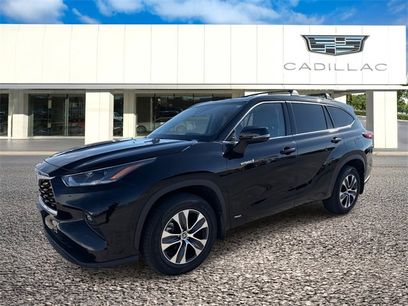 Used 2021 Toyota Highlander XLE