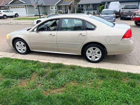 Used 2010 Chevrolet Impala LS FWD image 3