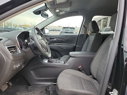 Used 2023 Chevrolet Equinox LT image 15