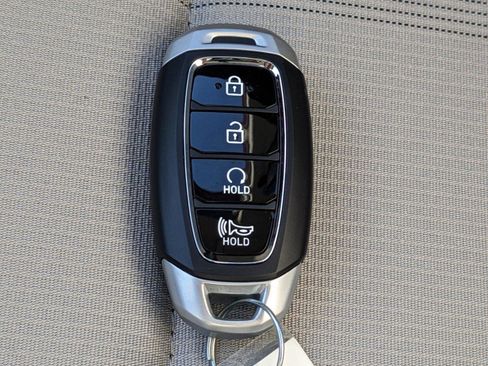 New 2025 Hyundai Venue SEL image 34